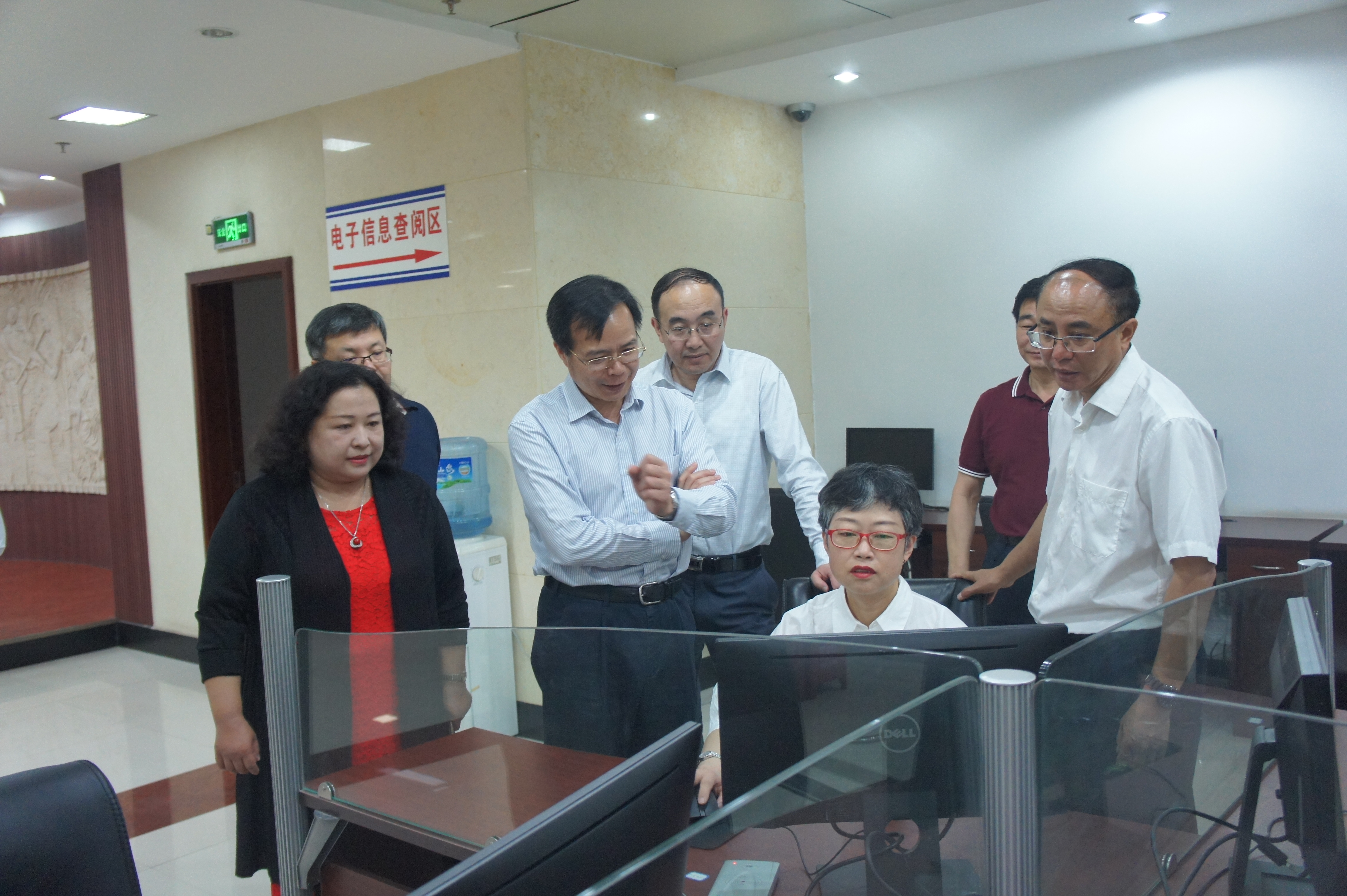 国家档案局刘鲤生副局长一行到云南调研